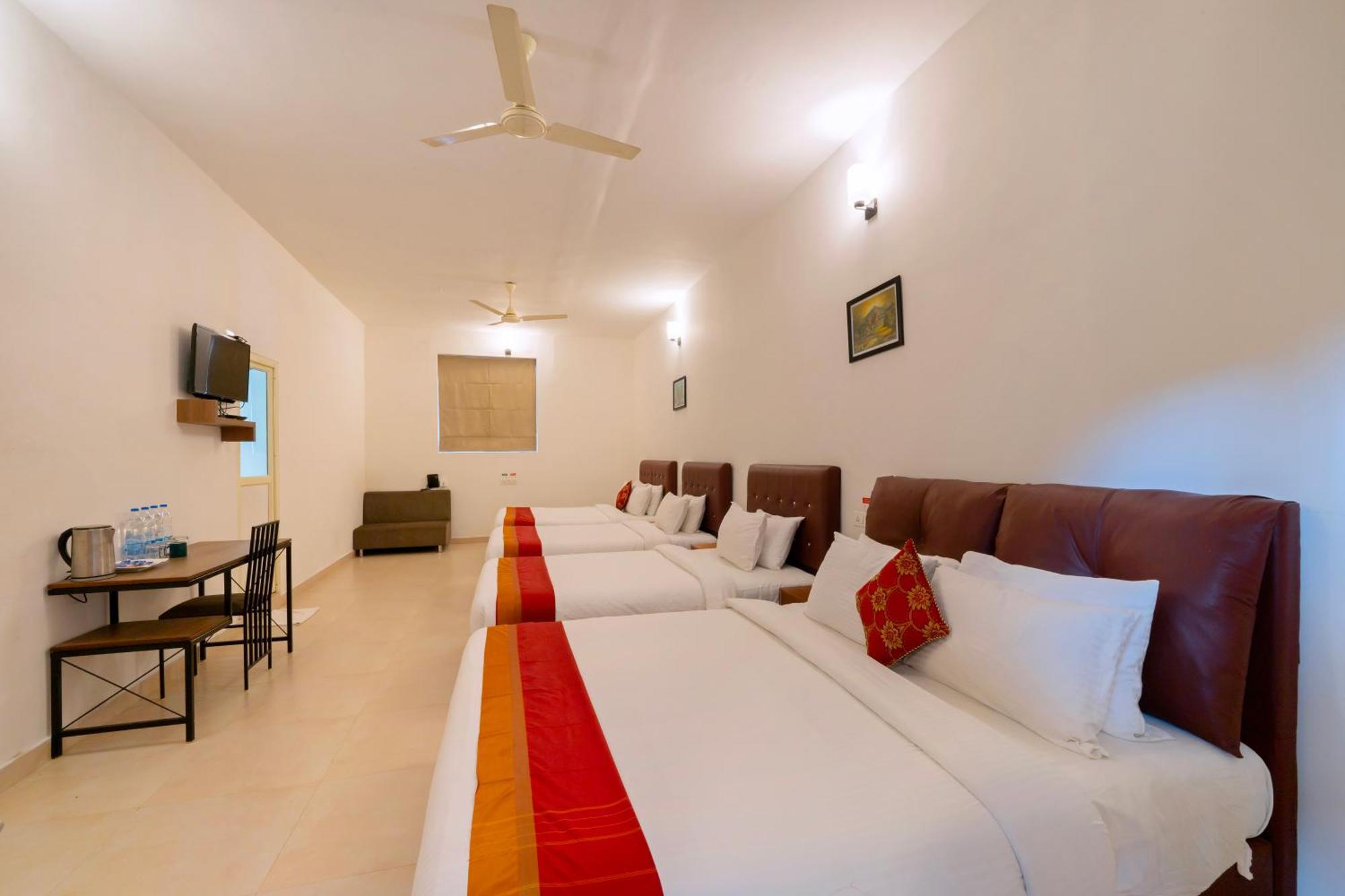 The Sanihara Hotel & Resort Vythiri Exterior photo