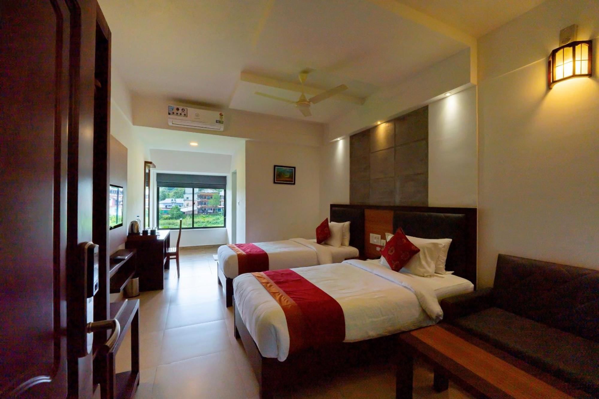 The Sanihara Hotel & Resort Vythiri Exterior photo