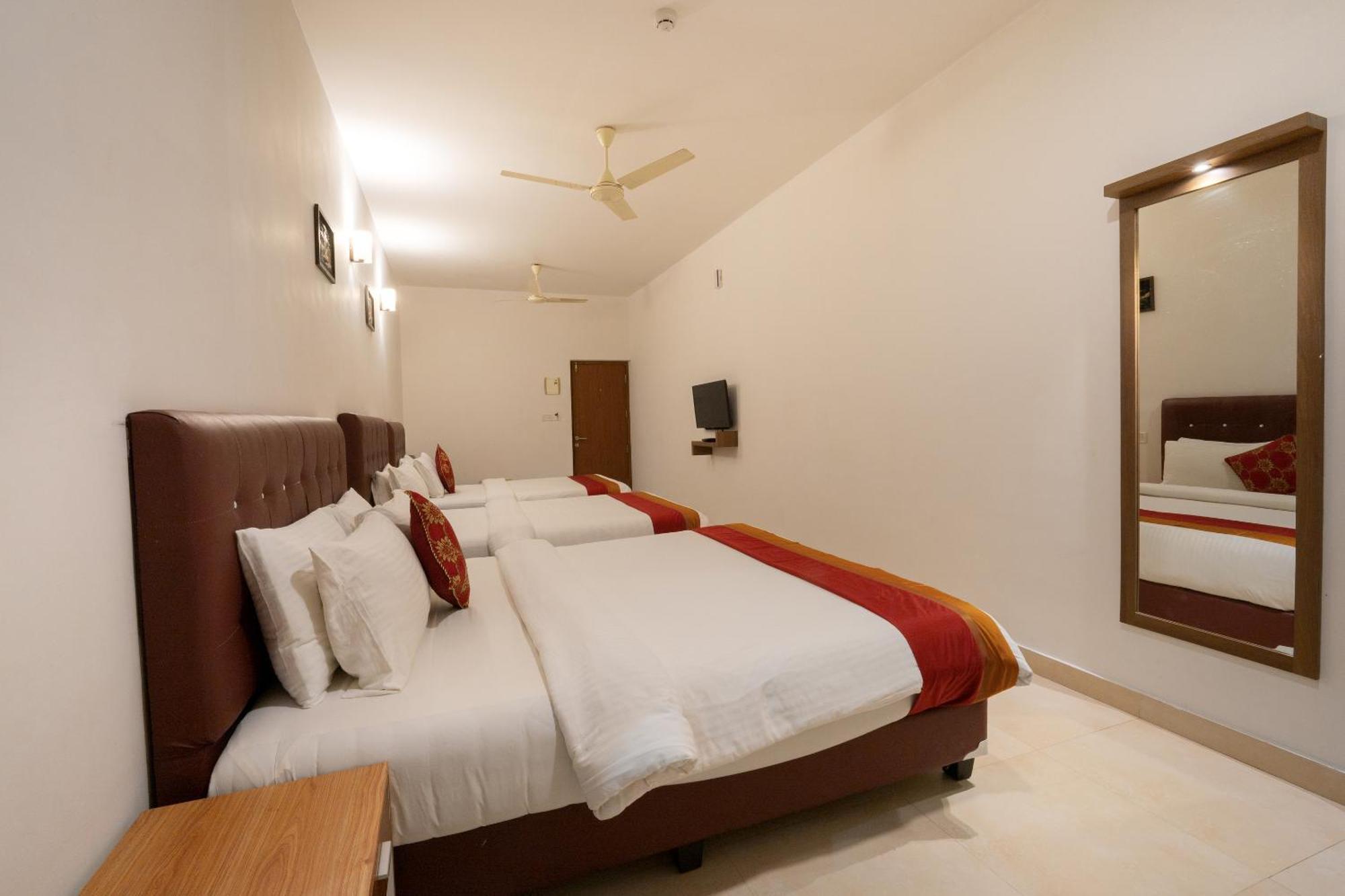 The Sanihara Hotel & Resort Vythiri Exterior photo