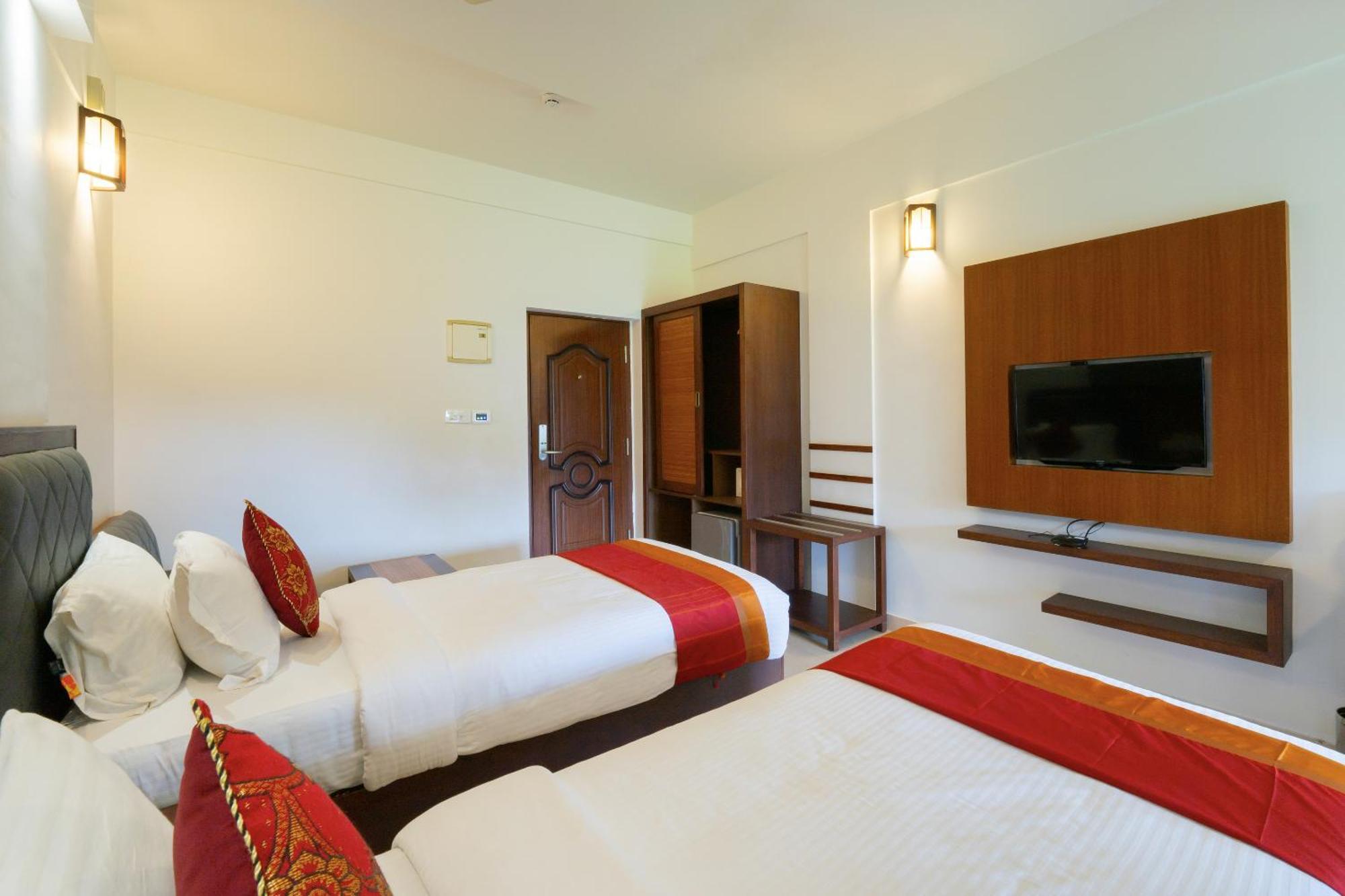 The Sanihara Hotel & Resort Vythiri Exterior photo