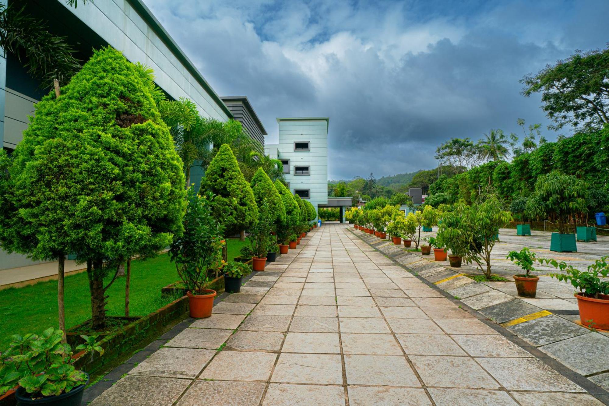 The Sanihara Hotel & Resort Vythiri Exterior photo